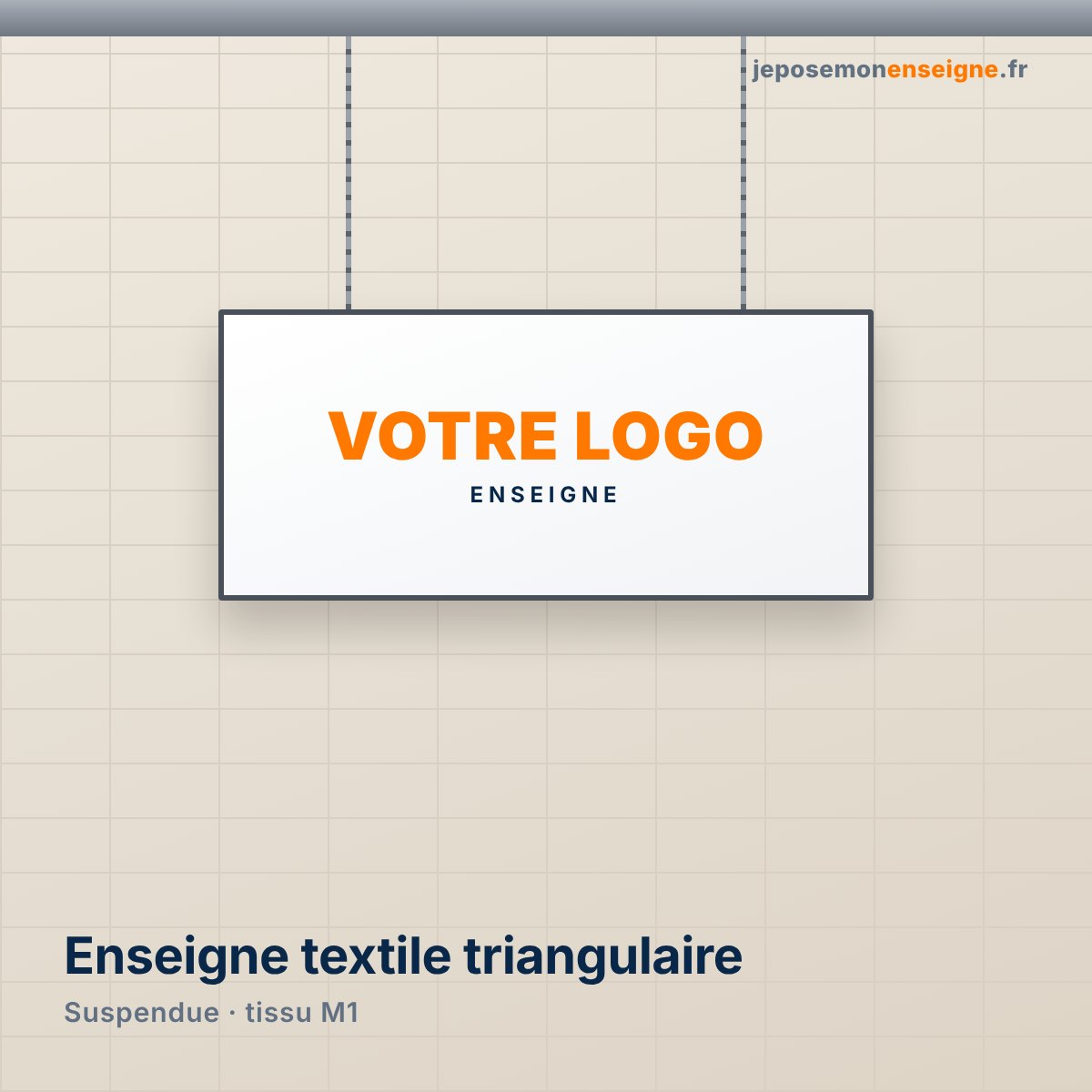 Enseigne suspendue triangulaire